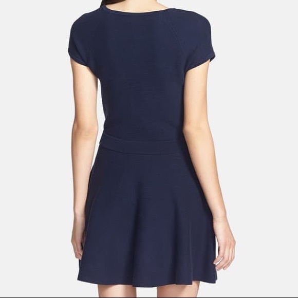 $324 Trina Turk Fit-&-Flare Navy Sweater Dress — size XL, NWT - Picture 2 of 10